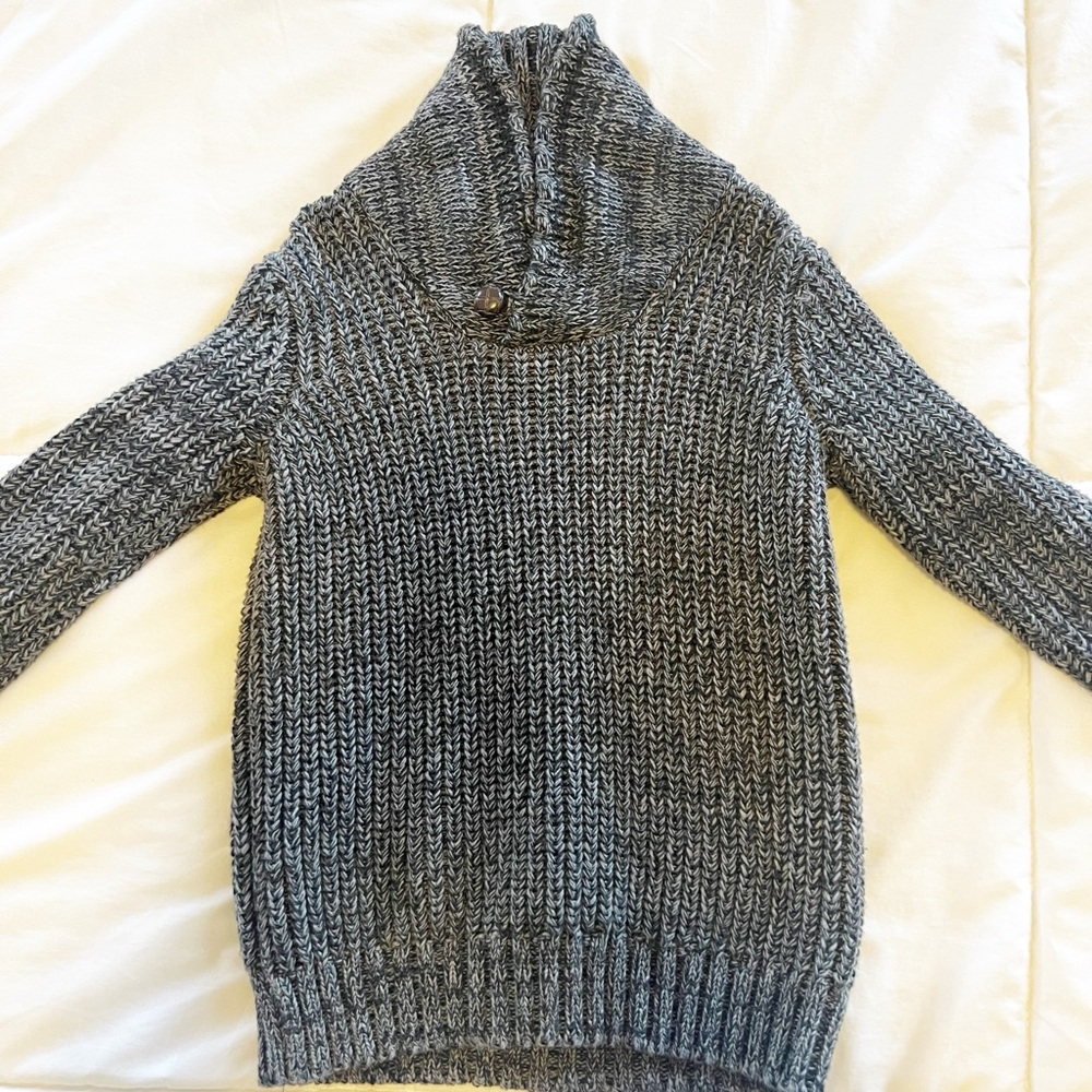 Old Navy 5T sweater